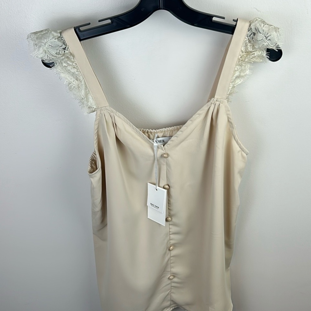 Grace Karen L lace‎ trim top NWT